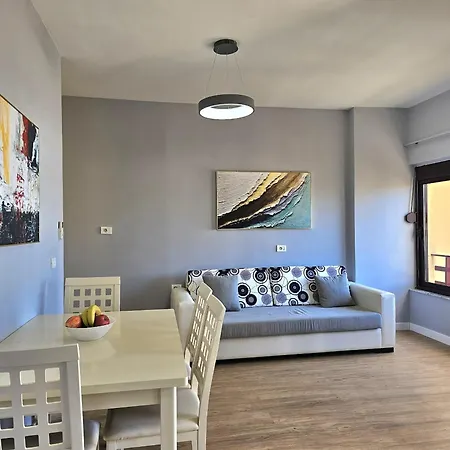 Apartman Holiday Apartmens In Saranda *